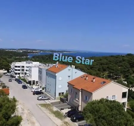 Blue Star Apartment *